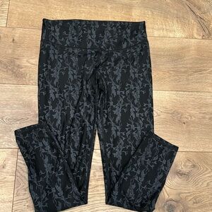 Fabletics Define PowerHold® Mid-Rise Legging